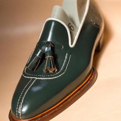 Men Newly Green Leather Casual Loafers Tassels..
