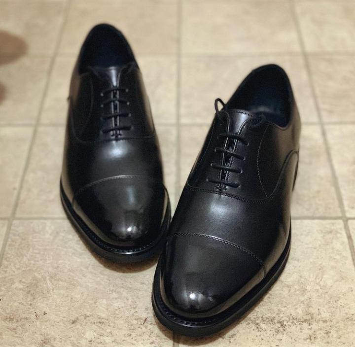 Classic Men's Leather Cap Toe Black Lace Up Shoes