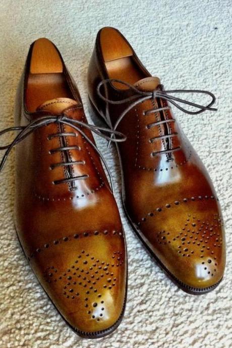 Trendy Men's Oxfords Cap Toe Style Leather Lace Up Brogue Toe Shoes